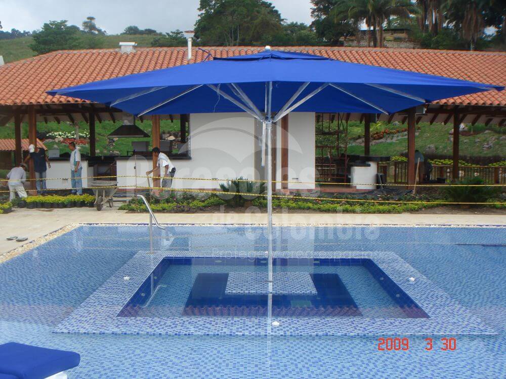 PARASOL ESTRUCTURA EN ALUMINIO - Parasoles de Colombia